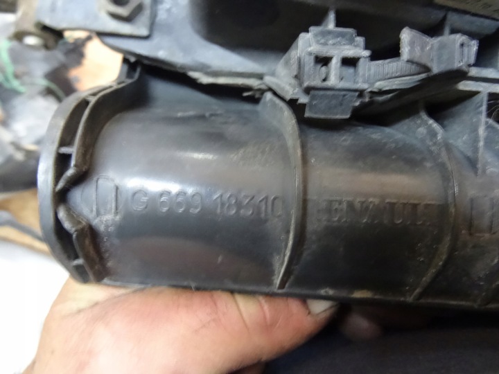 RENAULT PREMIUM 220DCI PHARE INSERT GAUCHE 5010379321