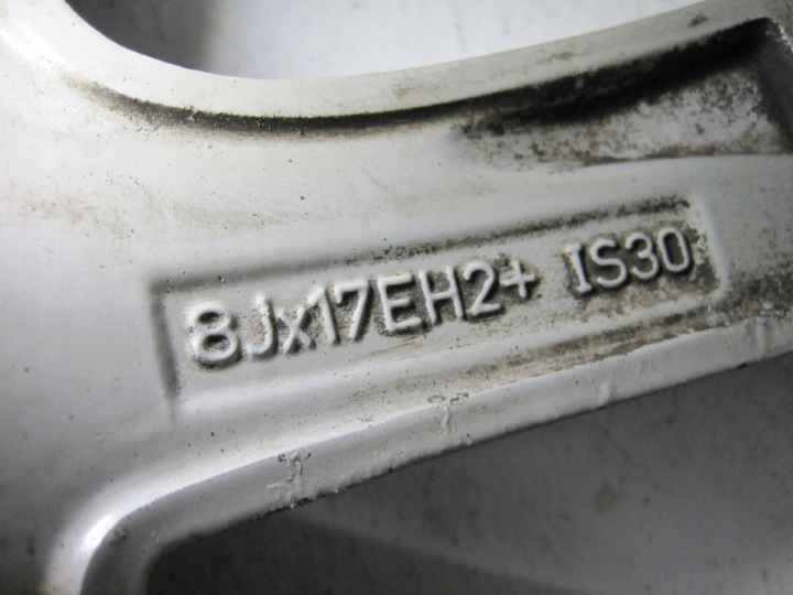 JANTE BMW 5 F10 F11 IS30 R17 6780720