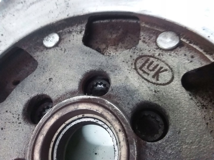 AUDI A3 S3 8L 2000 EMBRAYAGE ENSEMBLE
