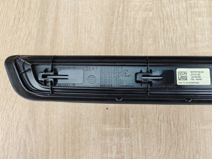ORIGINE MOULURE REVÊTEMENT SEUIL AVANT MODULE BMW G26 G20 8079739 26KM