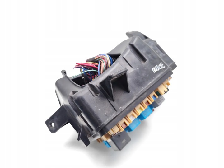 TOYOTA CELICA CHÂSSIS MODULE FUSIBLES 1.8 16V VT-I ESSENCE 28300-10020