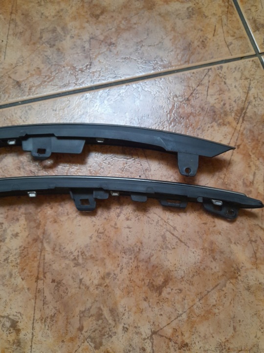 BAGUETTES SUR PARE-CHOCS CHÂSSIS CHROME OE CITROEN C4 PICASSO II 14R GAUCHE DROITE