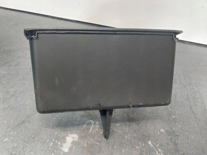 CHÂSSIS RADIO TABLEAU DE BORD INSTRUMENTATION VOLKSWAGEN PASSAT B5 3B0858069K