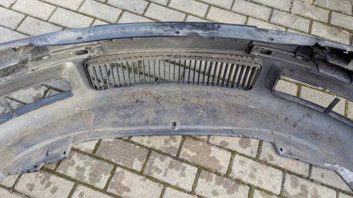 PARE-CHOCS AVANT AVANT SKODA SUPERB I 9910