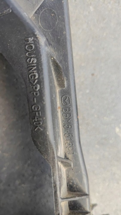MAZDA 3 II 2010 LANTERNE PRZECIWMGLOWE AVANT