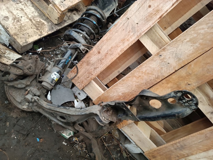 90575399 OPEL OMEGA B SUSPENSION CHÂSSIS AVANT AMORTISSEUR DROIT GAUCHE