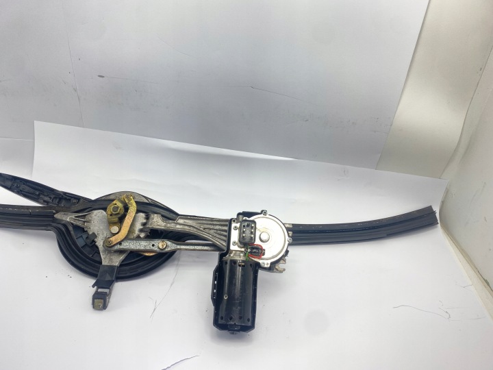 MÉCANISME PETIT MOTEUR ESSUIE-GLACES AVANT VITRES MERCEDES W124 E-KLASA 1993-