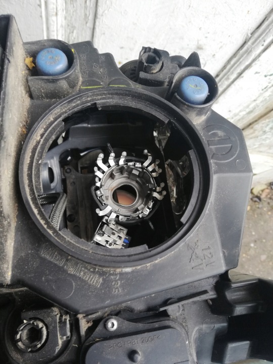 JEEP GRAND CHEROKEE WK2 PHARE GAUCHE XÉNON NON RÉGULÉE