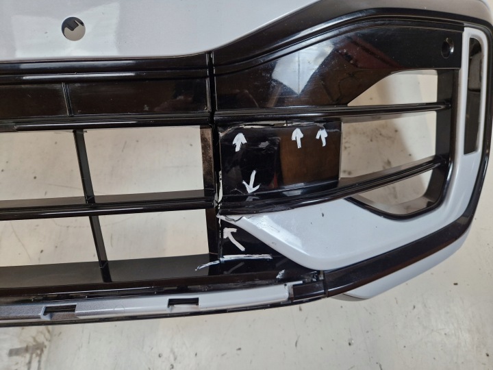 VW T ROC TROC LIFT R-LINE PARE-CHOCS AVANT AVANT DOUBLURE CHROME 2GA805903