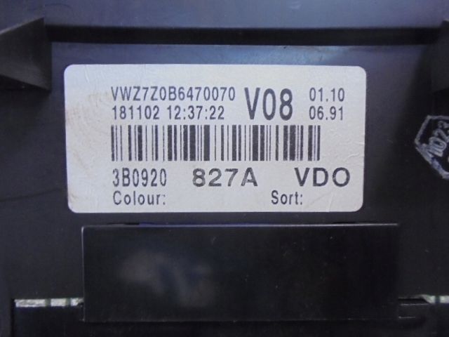 VOLKSWAGEN PASSAT B5 RESTYLAGE COMPTEUR TABLEAU DE BORD 2,5TDI 3B0920827A 110,080,198/002