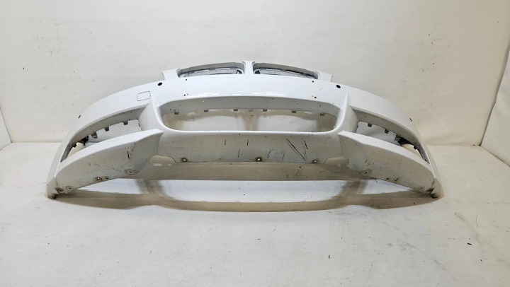 PARE-CHOCS AVANT AVANT BMW E82 E88 MODULE 8052108 EN BON ÉTAT