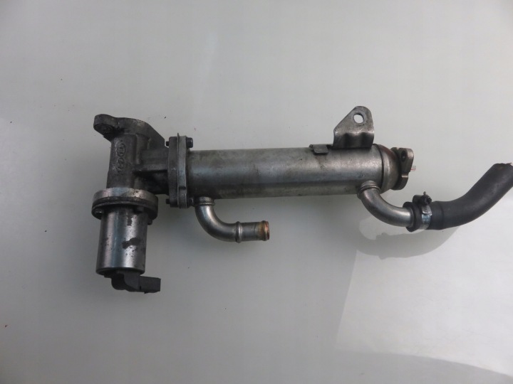 RADIATEUR GAZ D'ÉCHAPPEMENT HYUNDAI TUCSON I 2.0 CRDI D4EA-F 2841627400 2841027410