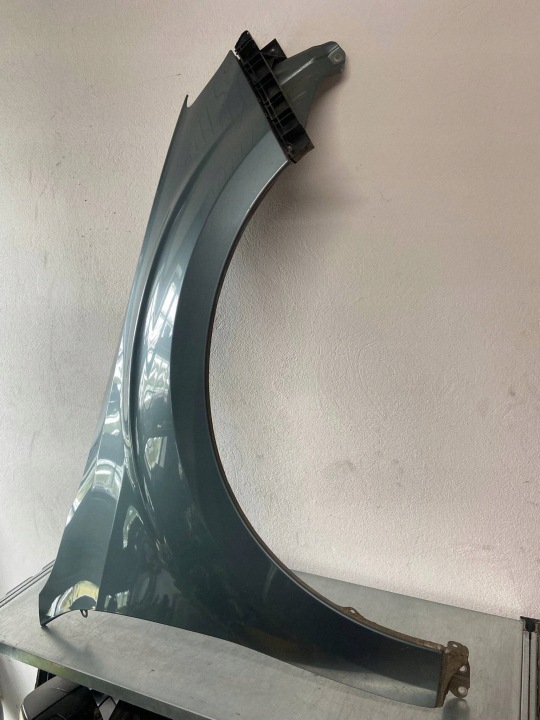 92.BLOTNIK DROIT AVANT AVANT CÔTÉ DROITE SUBARU FORESTER III SH C1F