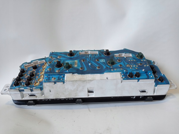 COMPTEUR TABLEAU DE BORD MAZDA 323F 1.5 BC6B55430
