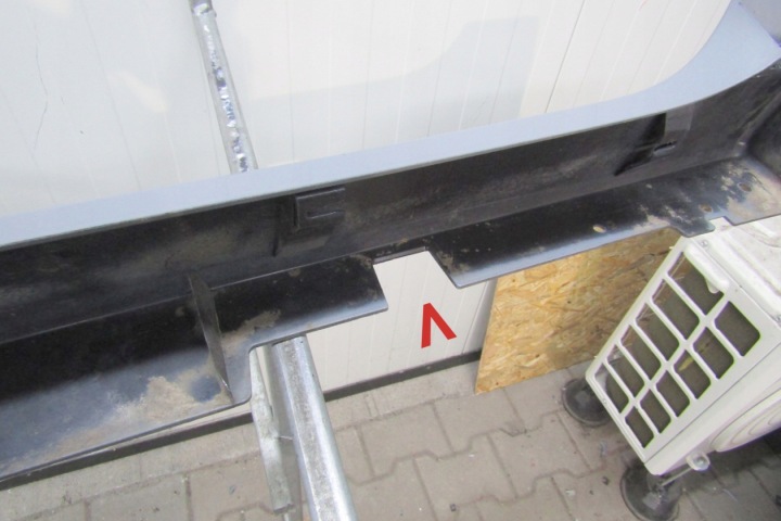 MOULURE SEUIL GAUCHE NISSAN LEAF II ZE1 17-