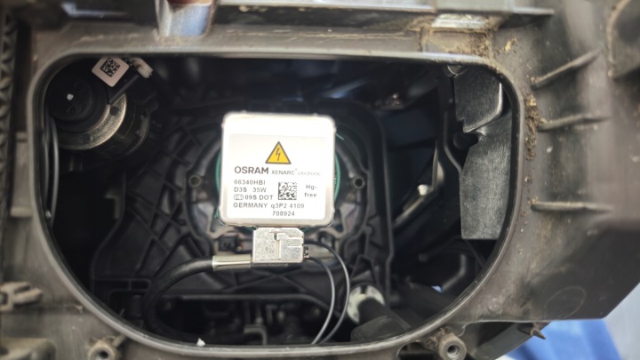 AUDI A6 C7 XÉNON NON DIRECTIONNELLE PHARE BIEXENON DROIT DROITE 4G0941006C EUROPE