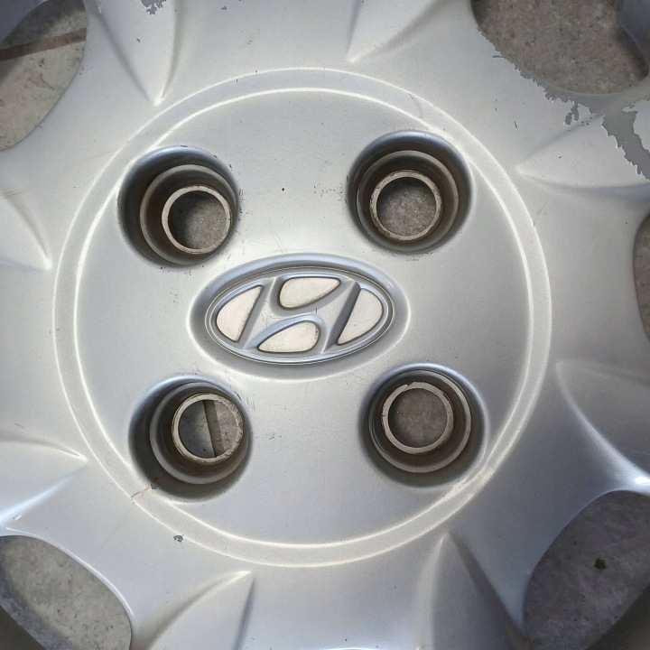 ENJOLIVEURS CHAPEAU 14 HYUNDAI LANTRA I 5296029421 NR44 JEU