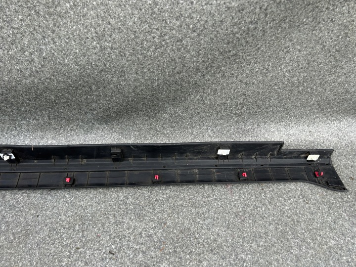 MOULURE SEUIL DROITE KIA SORENTO IV 87752-P2000