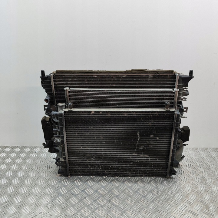 JAGUAR XJ X351 2014 RADIATEUR ENSEMBLE