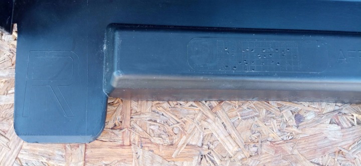 VOLKSWAGEN PASSAT B6 05- SEUIL MOULURE SEUIL REVÊTEMENT DROITE 3C0853856B