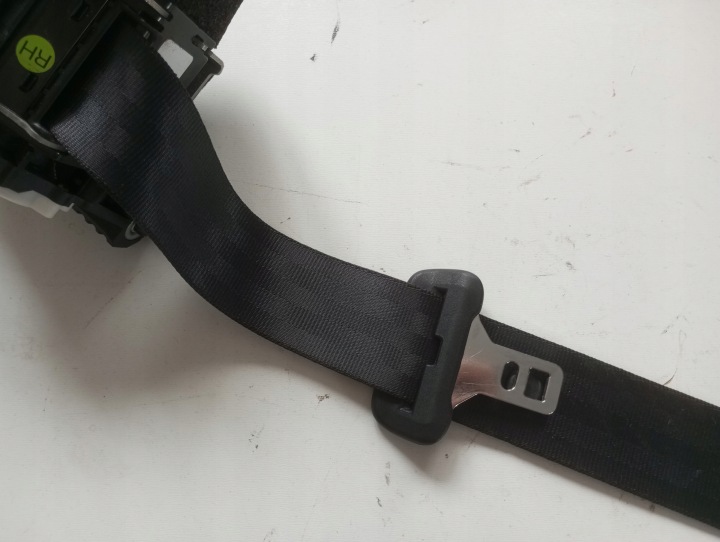 CEINTURE DE SÉCURITÉ DROIT ARRIÈRE VOLVO S60 10- 39818855