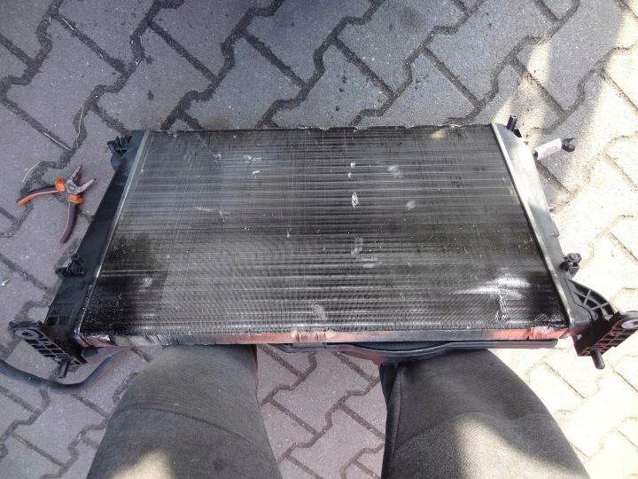 RADIATEUR EAU OPEL CORSA D VENTILATEUR 440926702 55703929 877600020