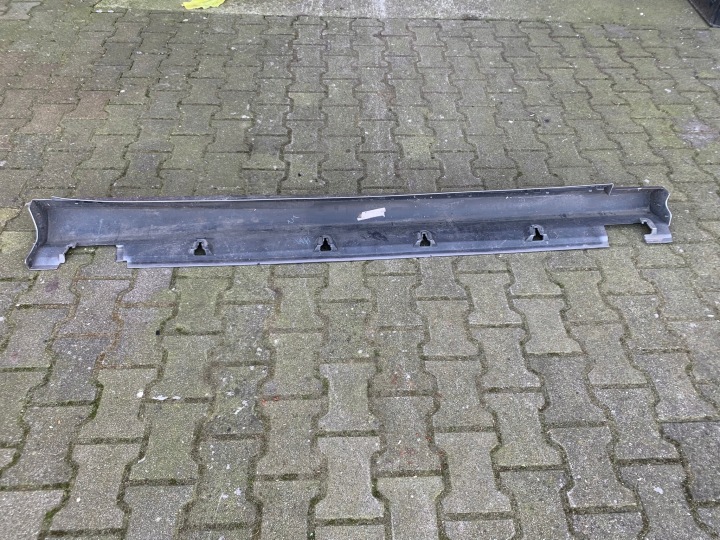 MERCEDES ML W166 AMG SEUIL MOULURE SEUIL GAUCHE A1666980754
