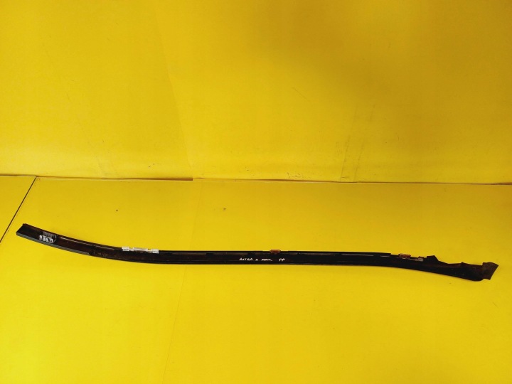 MOULURE PARE-BRISE DROIT AVANT OPEL ASTRA G UNIVERSEL 2002993 NR104
