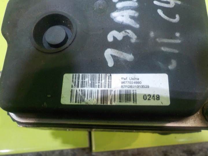 CITROEN C4 B7 II 1.6 E-HDI 12R HAYON 5D POMPE ABS 9677024880 0265951861