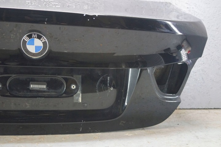 COUVERCLES DE COFFRE COUVERCLES DE COFFRE ARRIÈRE BMW E90 LIFT (K731)
