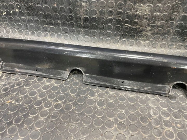 KIA CEED II 2 5D LIFT 15-18 HAYON GT-LINE MOULURE SEUIL REVÊTEMENT SUR SEUIL GAUCHE
