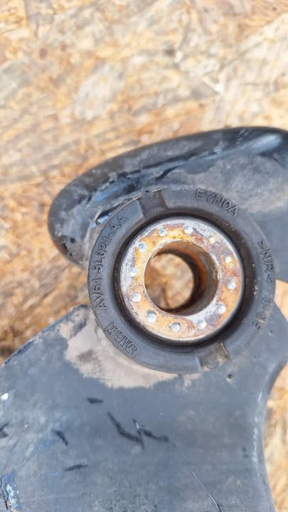 CHÂSSIS CHÂSSIS POUTRE AVANT AV615019BL FORD FOCUS MK3 C-MAX MK2