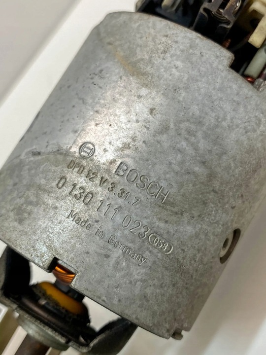 PETIT MOTEUR RÉCHAUFFEURS MERCEDES-BENZ SL (R129) 9140010243 21613071 5.0L