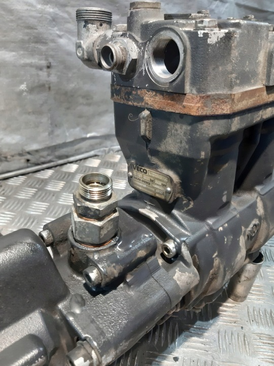 COMPRESSEUR COMPRESSEUR KNORR BREMSE IVECO POMPE AMPLIFICATEUR ZF 504079463