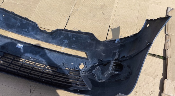 PARE-CHOCS AVANT TOYOTA PROACE CITY 19-