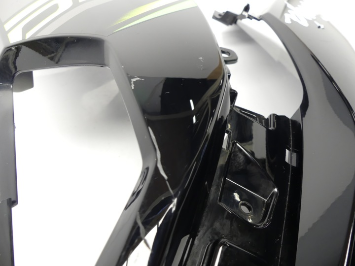 CÔTÉ DROIT DÉFLECTEUR D'AIR CASQUETTE KAWASAKI Z650 NINJA 650 17
