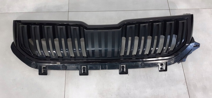 SKODA KAROQ CALANDRE GRILLE 57A853653B