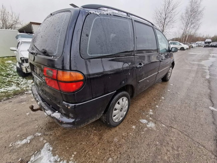 VOLKSWAGEN SHARAN TUYAU AQUATIQUE 1998 1.9L