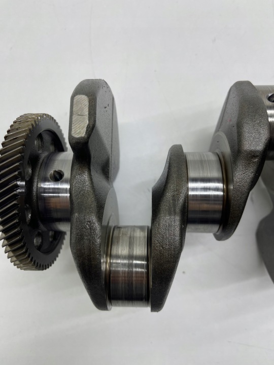 AUDI A4 A5 A6 C7 2.0 TDI CGL VILEBREQUIN VERS SZLIFU 03L101B GGBGB
