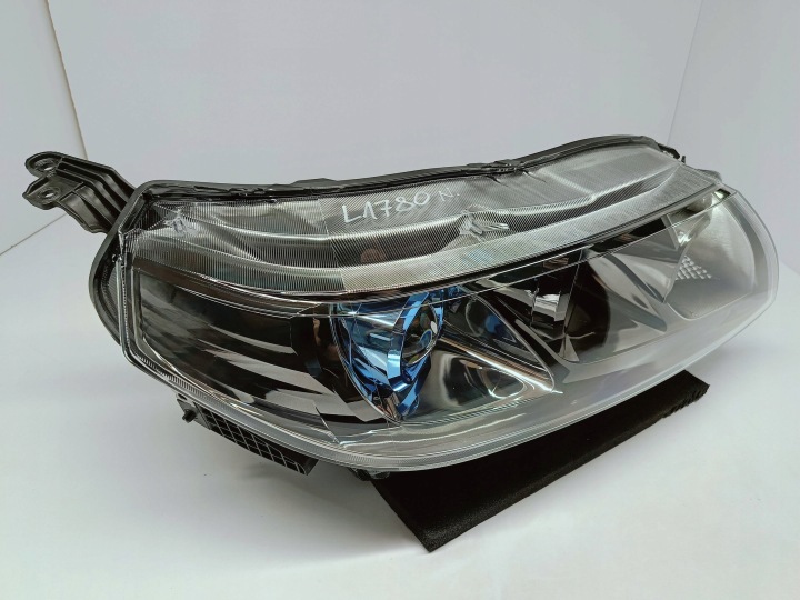 SUZUKI VITARA III LY 15- PHARE DROITE AVANT LED BLEUE KOITO 100-18095