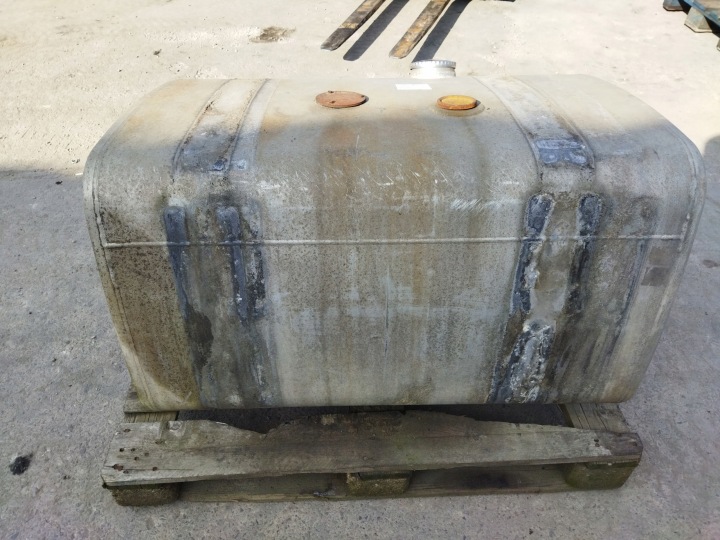 RÉSERVOIR CARBURANTS MAN TGA 400 GAUCHE 81122015656