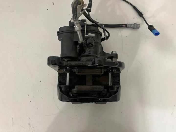 KIT DISQUE DE FREIN I ZACISKOW FREINS NOIR M BMW X7 G07 6887397