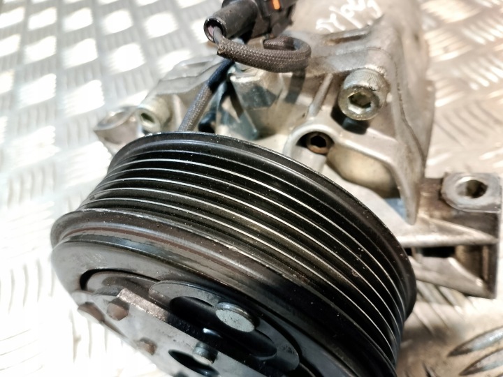 COMPRESSEUR COMPRESSEUR DE CLIMATISATION NISSAN TIIDA 1.8 B NRF32909 92600-CJ70A