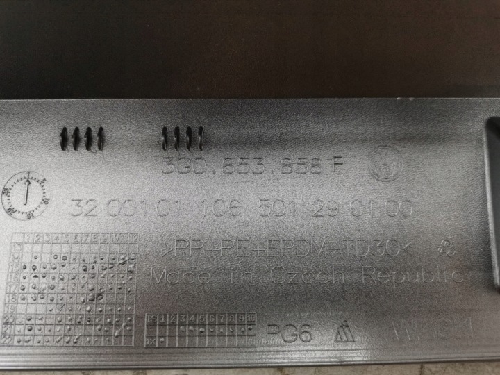 MOULURE REVÊTEMENT SEUIL DROITE VW PASSAT B8 3G0853856AM LB7S NEUF ORIGINAL