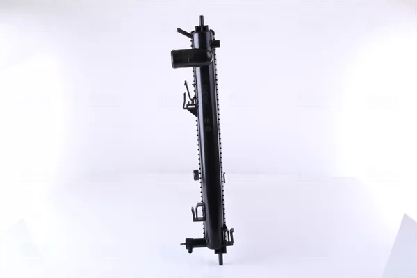 RADIATEUR MOTEUR NISSENS 68746