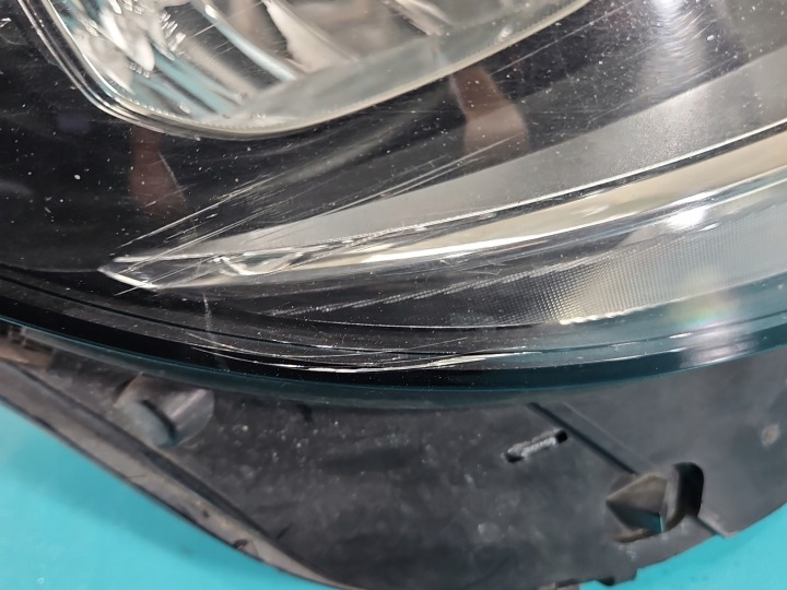PROJECTEUR DROIT PHARE AVANT MERCEDES W213 EUROPE