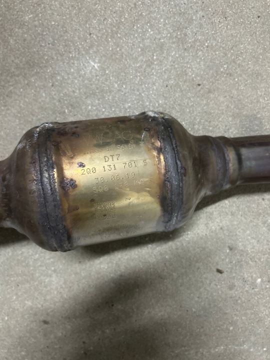 VW SEAT AUDI 19R 1,0TSI CATALYSEUR 2Q0131723