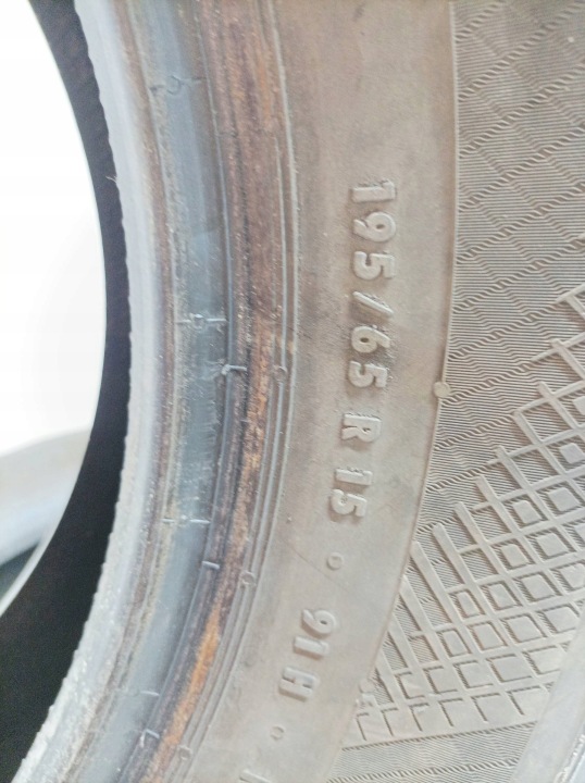 2 CV PNEU ESTIVALE PAXARO SUMMER PERFORMANCE 195/65R15(1918)5,30 (0819)4,83