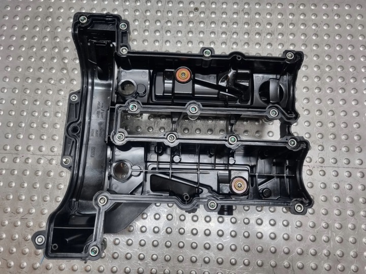 COUVERCLE DE SOUPAPES CM5G-6K271-CK FIESTA 1.0 FOCUS MONDEO C-MAX B-MAX 1.0 EB