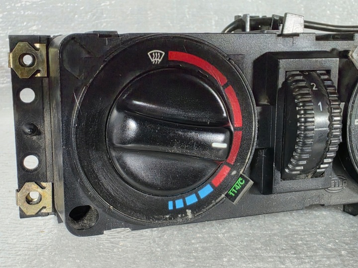 PANNEAU CONDUIT D'AIR MERCEDES SPRINTER I 903 VITO A0008306285KZ